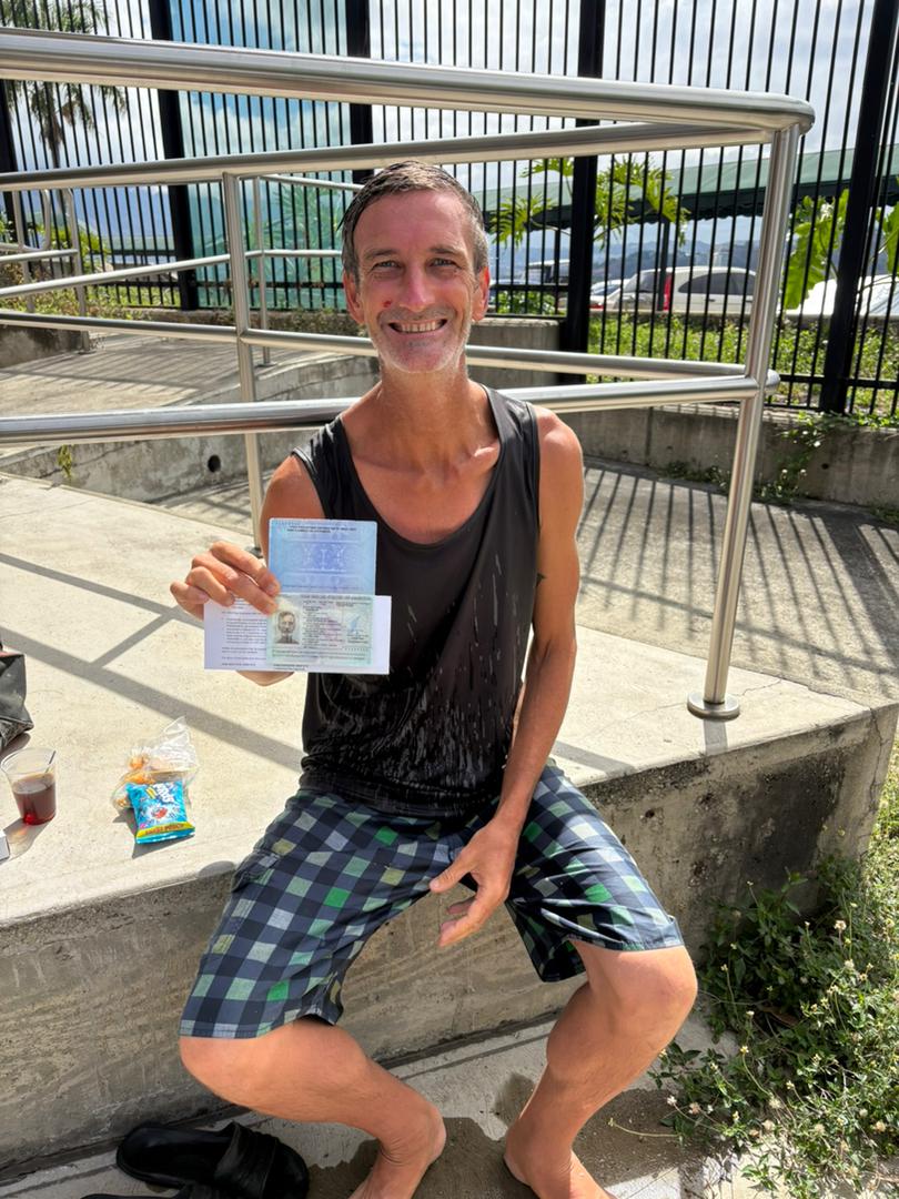 Emergency passport from American embassy and Caracas Venezuela